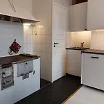 Charming Wooden House 48 M2 Daire Turku