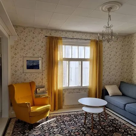 Charming Wooden House 48 M2 Turku