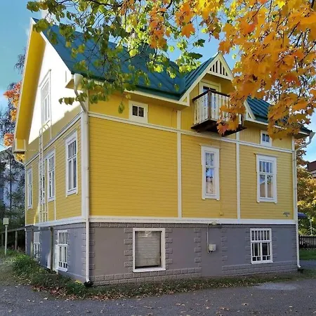 아파트 Charming Wooden House 48 M2 투르쿠
