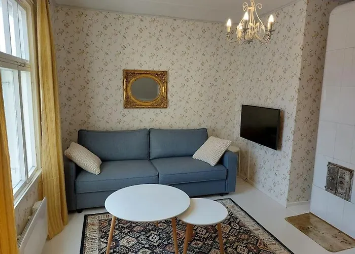 Διαμέρισμα Charming Wooden House 48 M2 *