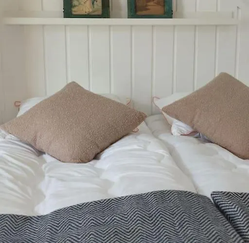 Charming Wooden House 48 M2